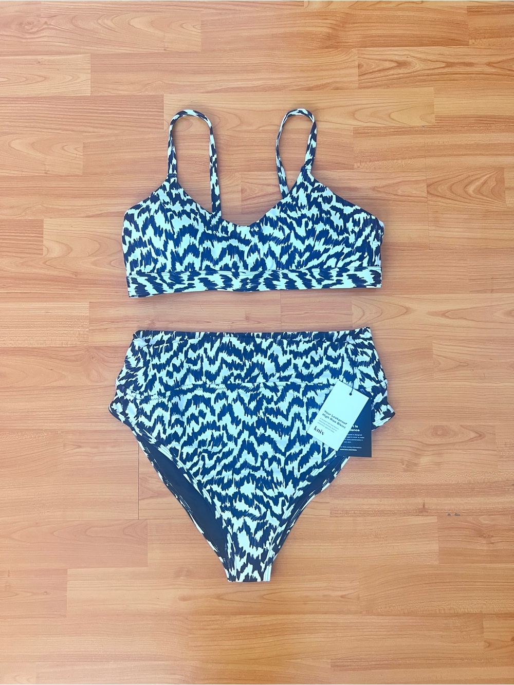 NWT Knix Scoop Bikini Top and Leakproof High Rise Bikini Bottom